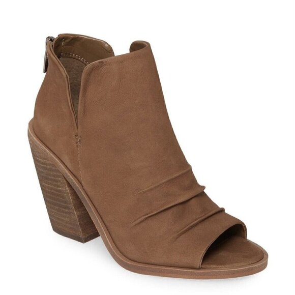NEW Vince Camuto Kreesi Ruched Peep Toe Bootie Heels Shoes Brown Leather Size 10 - Picture 1 of 6
